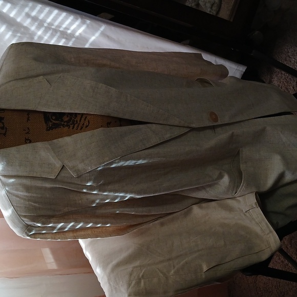 2 Pc Linen Suit - Picture 1 of 7
